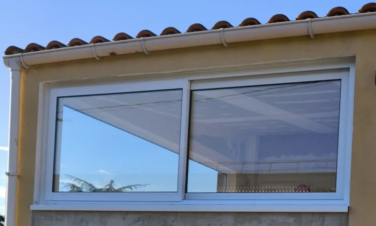 Pose d'un coulissant en aluminium acoustique, thermique a puget sur argens