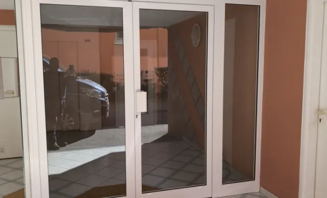 Pose de porte d'entrée, Fréjus, Alu Def Service