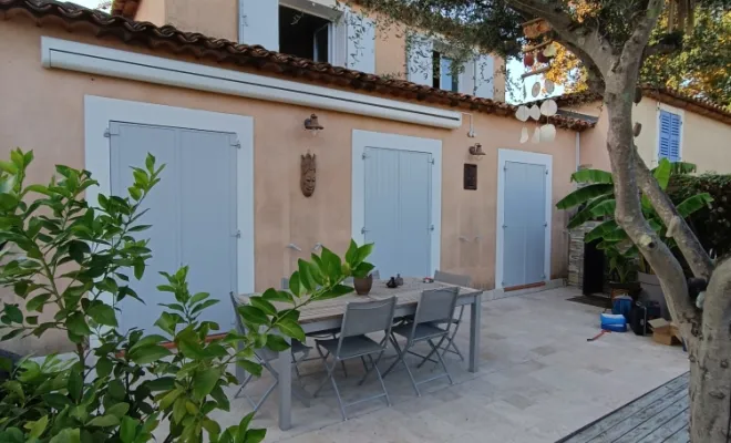 Pose de volets battants en aluminium isolé, a Saint Raphael